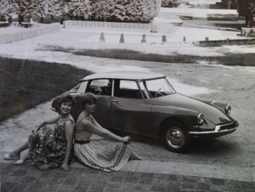 Citroen DS 19 Limousine 1959  Werksfoto (9055)